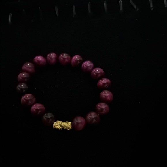 Elegant Purple Beaded Bracelet with Gold Accent - Picture 1 of 4